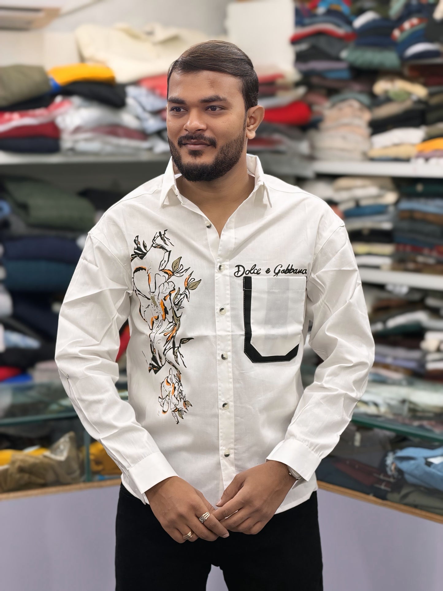 Men’s White Floral Graphic Print Shirt with Contrast Pocket – Stylish Casual Cotton Shirt