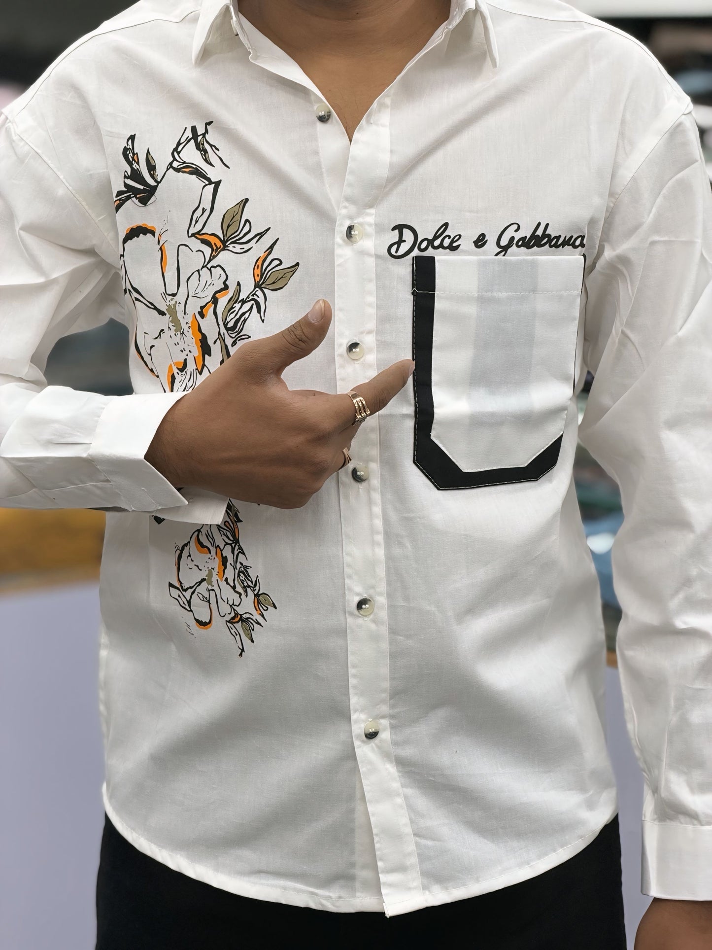 Men’s White Floral Graphic Print Shirt with Contrast Pocket – Stylish Casual Cotton Shirt