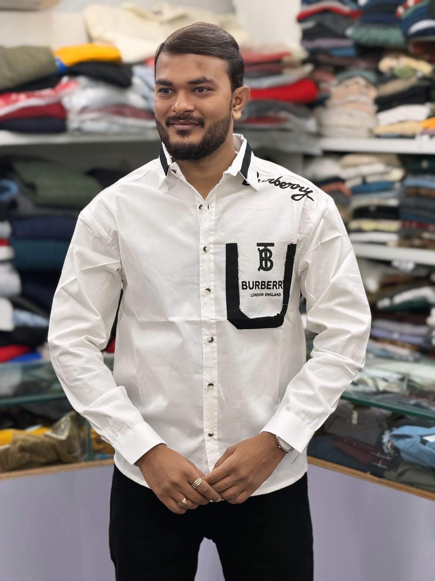 Men’s White Graphic Print Shirt with Contrast Pocket – Stylish Street Style Cotton Shirt