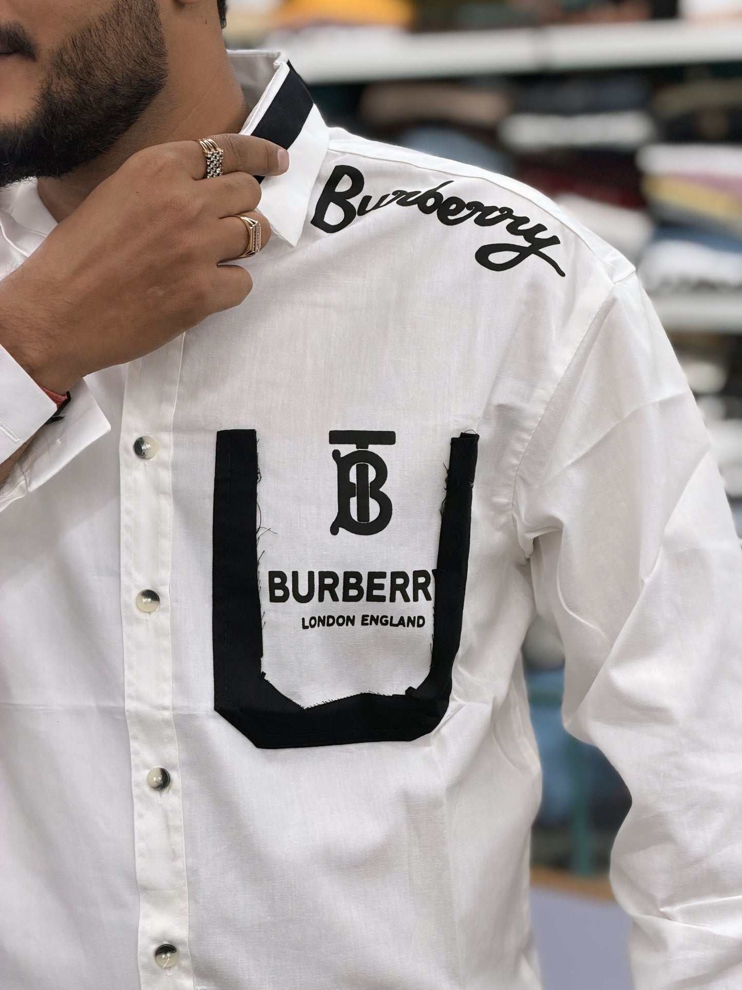 Men’s White Graphic Print Shirt with Contrast Pocket – Stylish Street Style Cotton Shirt