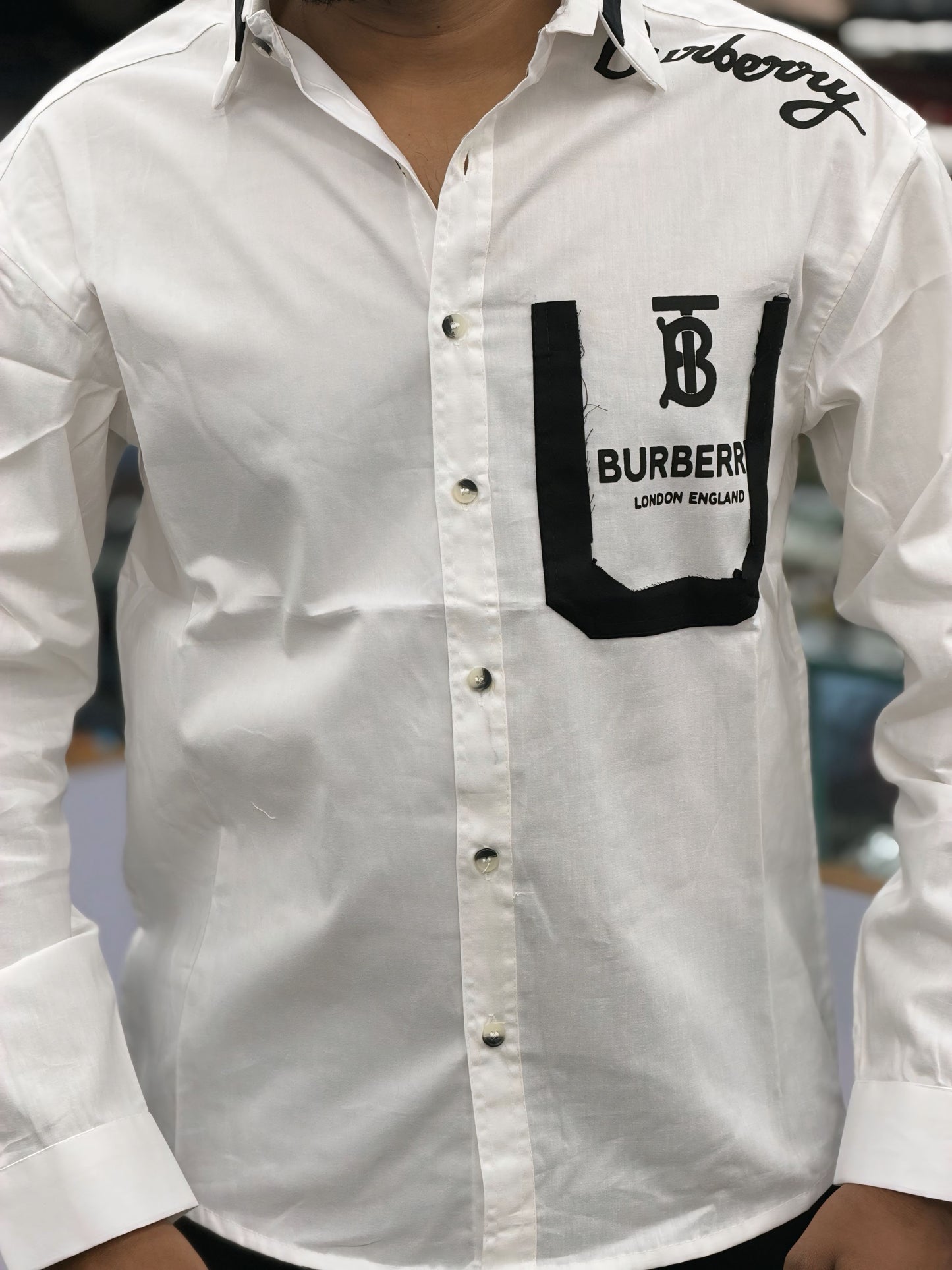 Men’s White Graphic Print Shirt with Contrast Pocket – Stylish Street Style Cotton Shirt