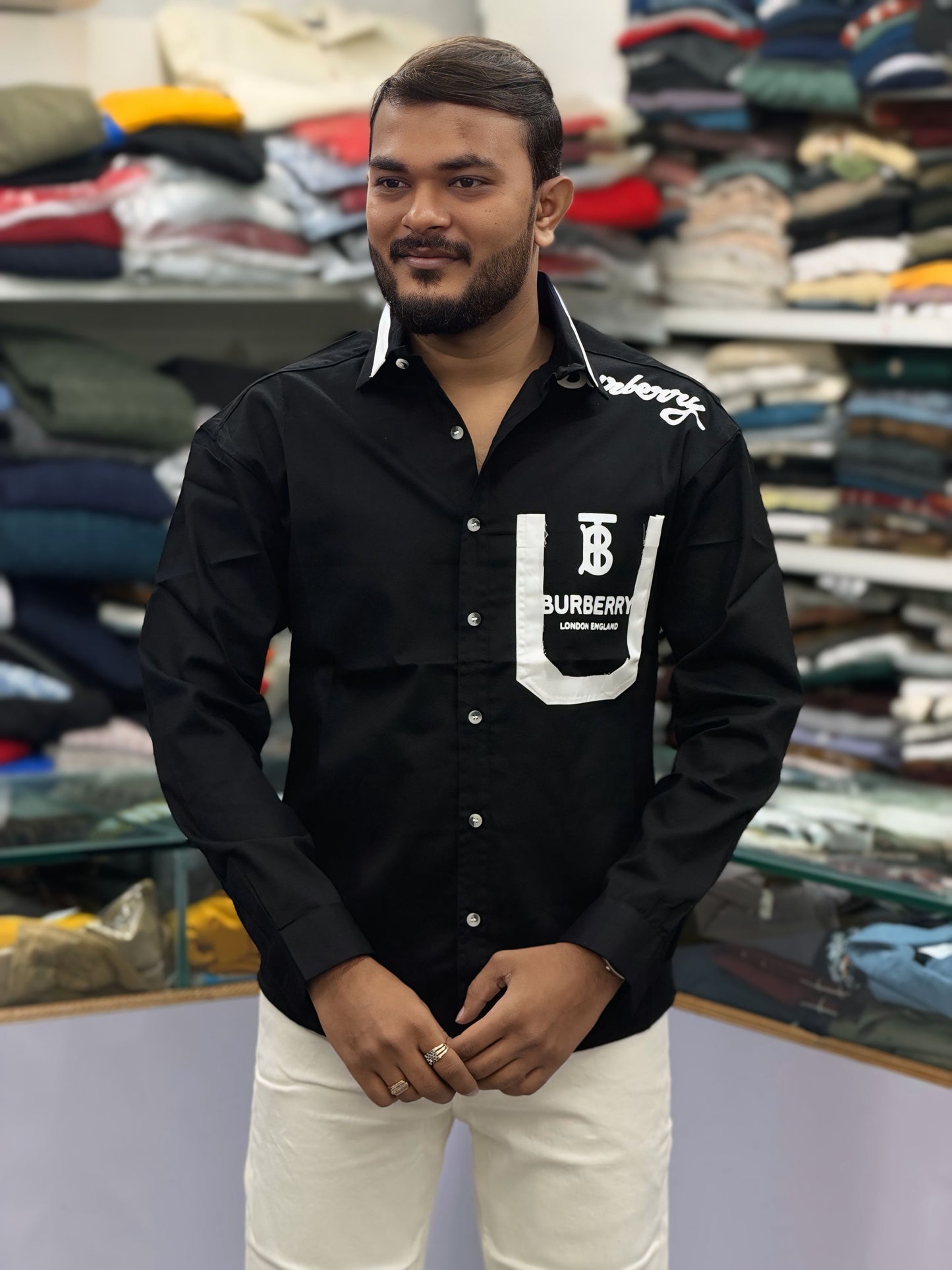 Men’s Black Graphic Print Shirt with Contrast Pocket – Stylish Street Style Cotton Shirt