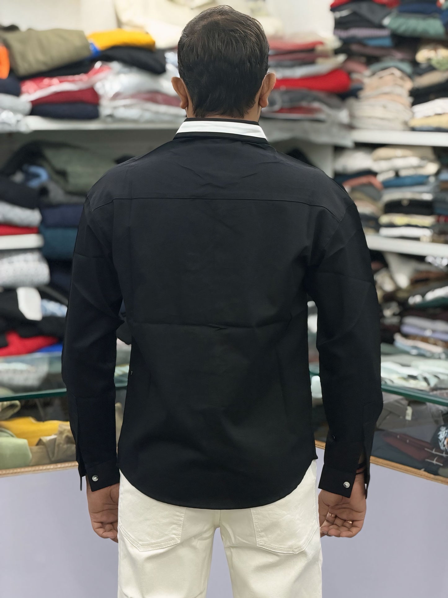 Men’s Black Graphic Print Shirt with Contrast Pocket – Stylish Street Style Cotton Shirt