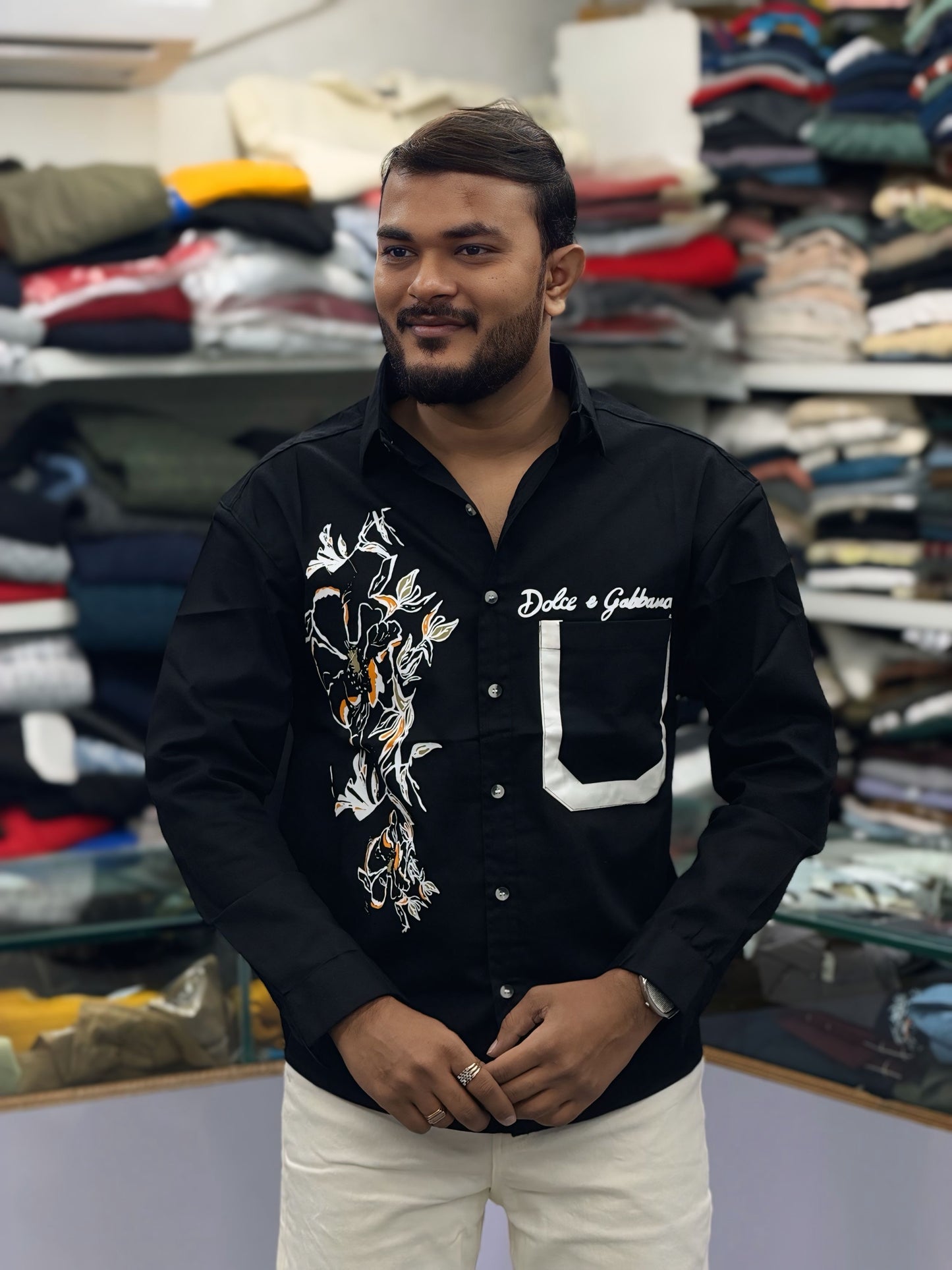 Men’s Black Floral Graphic Print Shirt with Contrast Pocket – Stylish Casual Designer Shirt