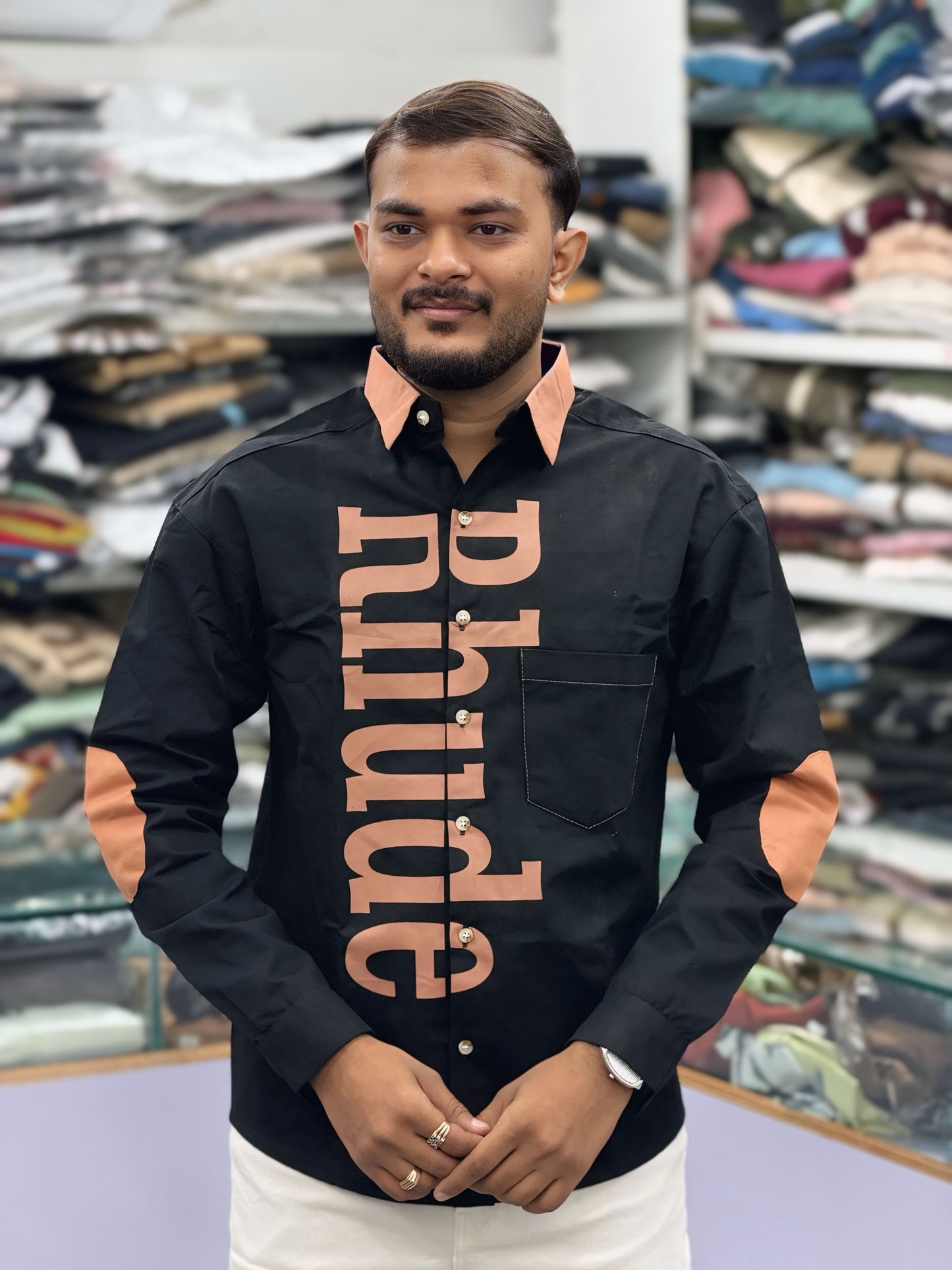 Men’s Black Typography Print Shirt with Contrast Design – Stylish Streetwear Casual Shirt for Men