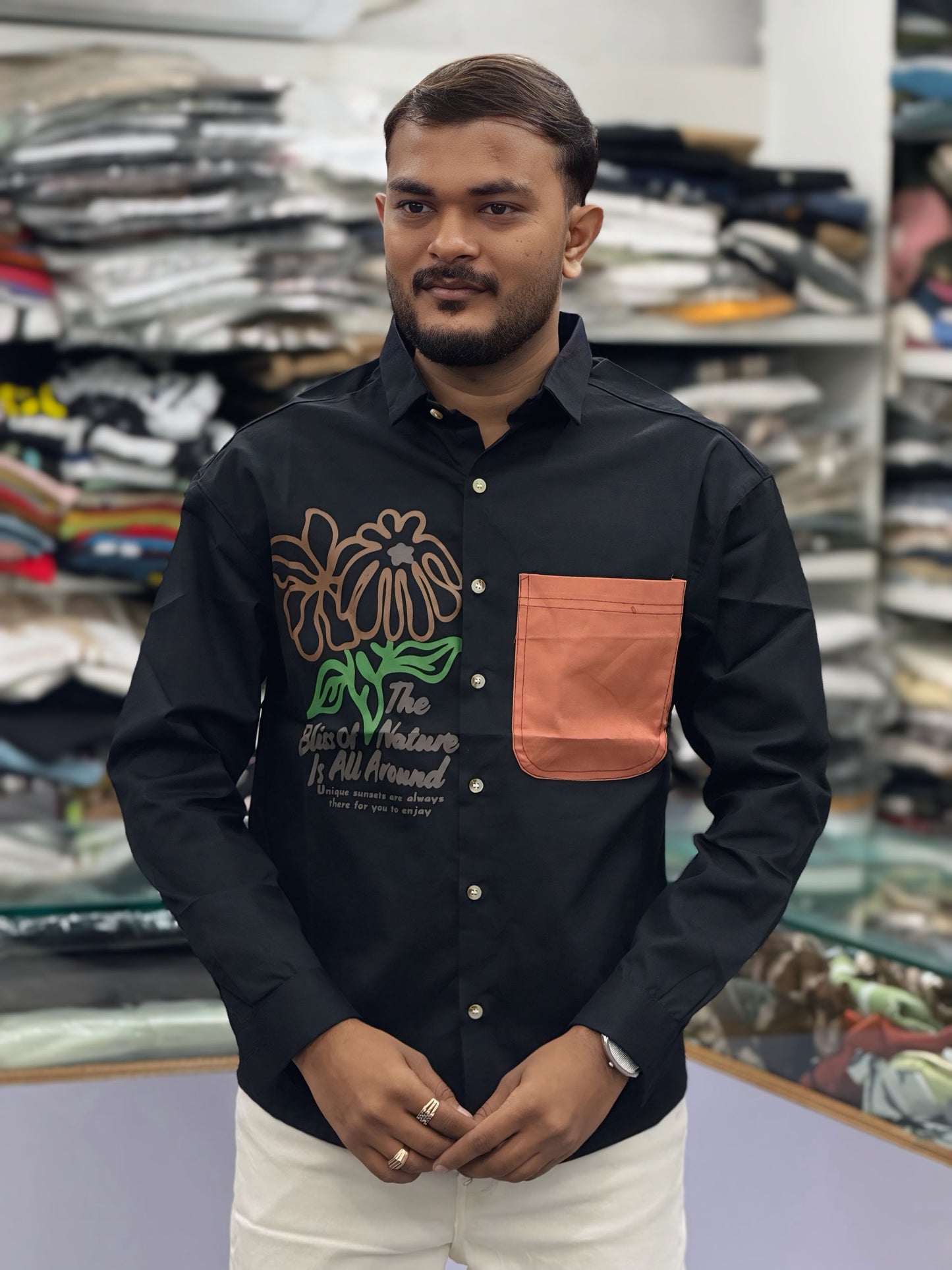 Men’s Black Graphic Print Shirt with Contrast Pocket – Stylish Floral Casual Shirt for Men