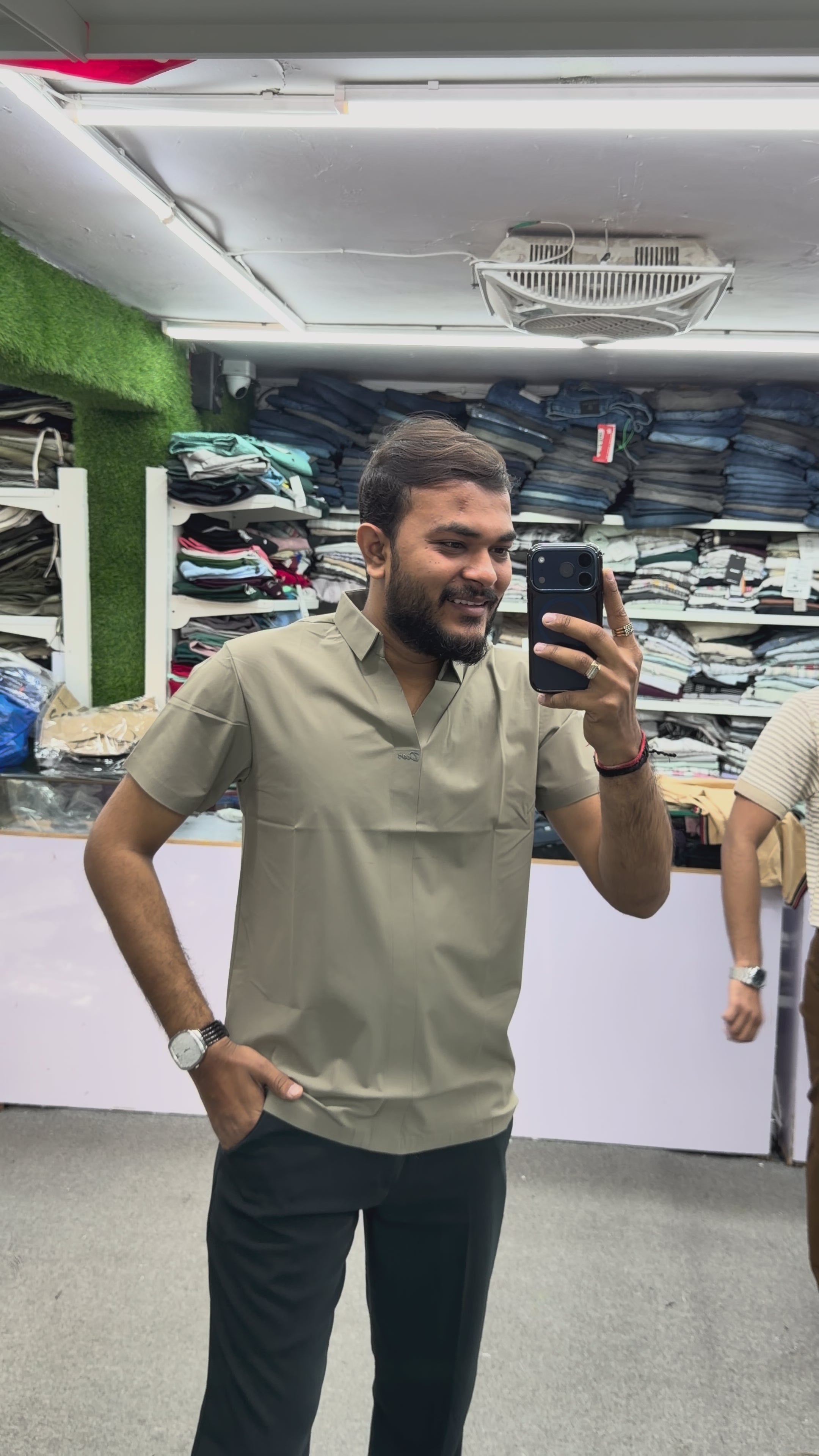 IMPORTED STITCHLESS TSHIRT