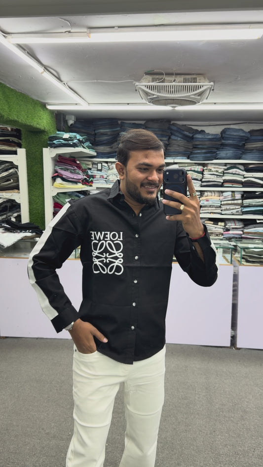 Men’s Black Graphic Print Shirt with White Sleeve Stripe – Stylish Street Style Cotton Shirt